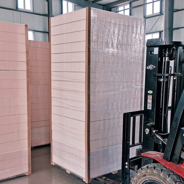 » Wholesale China 3 Inch Rigid Foam Insulation Factory Quotes – Double-sided aluminum foil composite phenolic wall insulation board – ZDW detail pictures